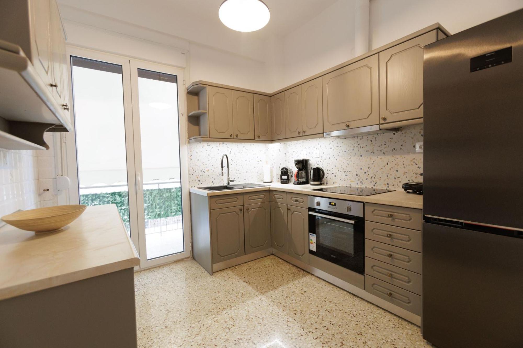 Pavlos Urban * Athens